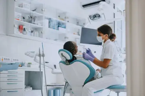 Top Features Modern Dentists Look for in Dental Chairs